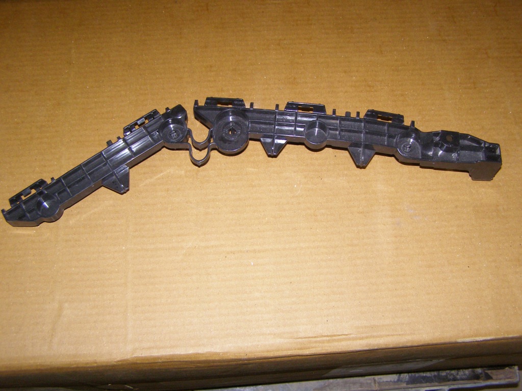 фото №1, Направляющая бампера правый задняя toyota rav4 52155-42050