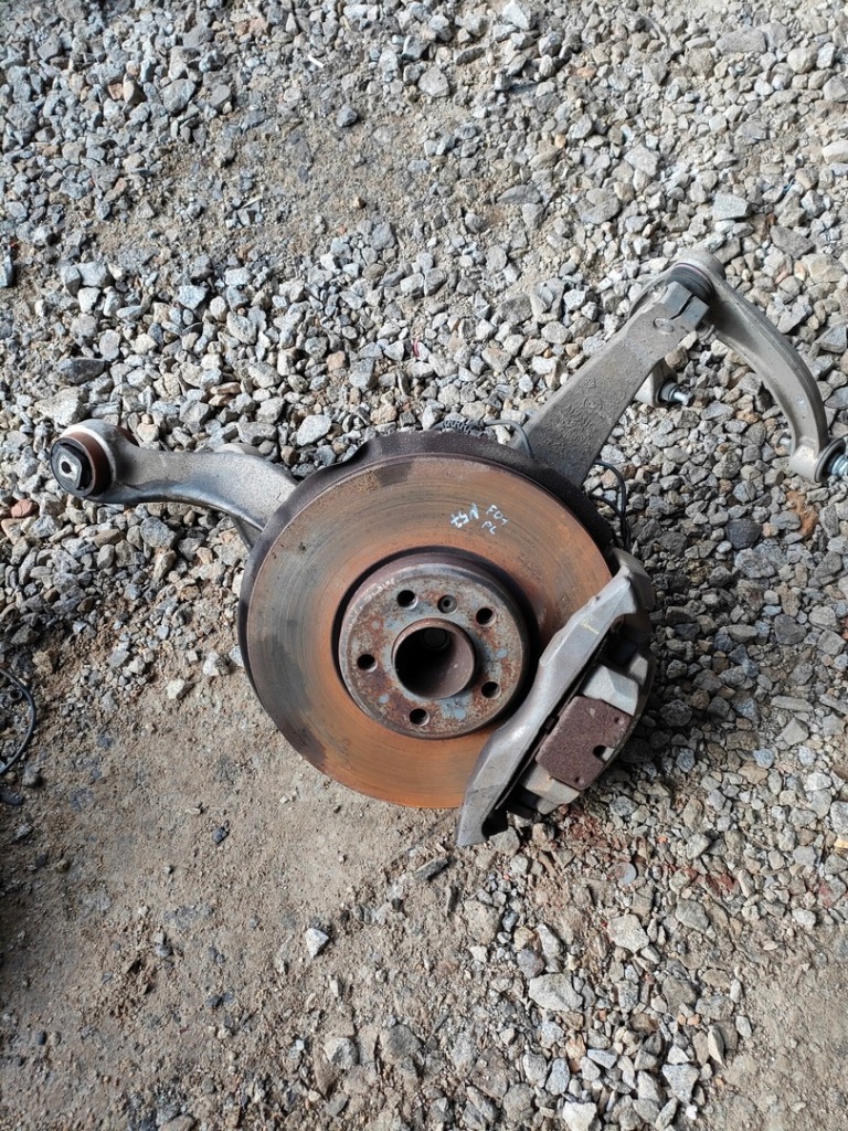 фото №1, Bmw f01 n57 ступица поворотный кулак диск суппорт левый перед