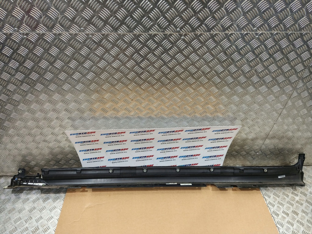 фото №14, Bmw g01 g02 f97 f98 молдинг поріг права sophistograu a90 8064808