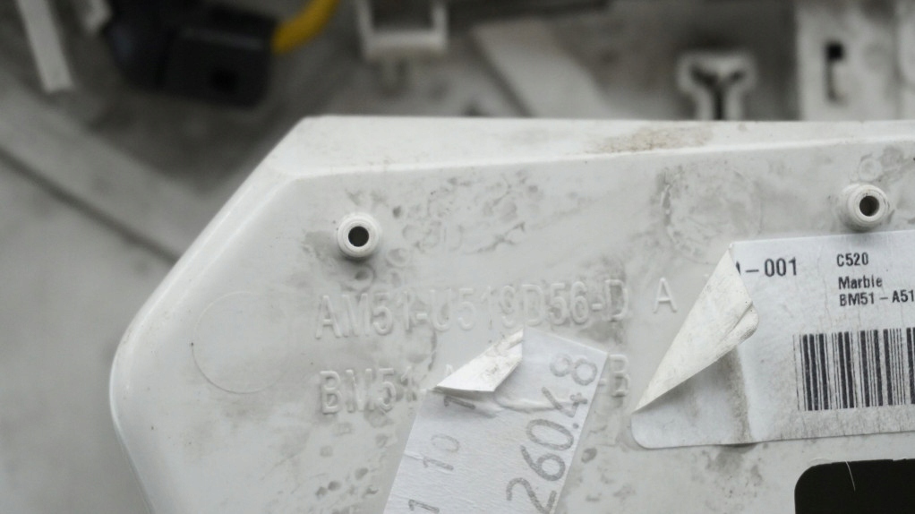 фото №5, Лампа потолочный бардачок ford kuga mk2 am51-u519d56-d