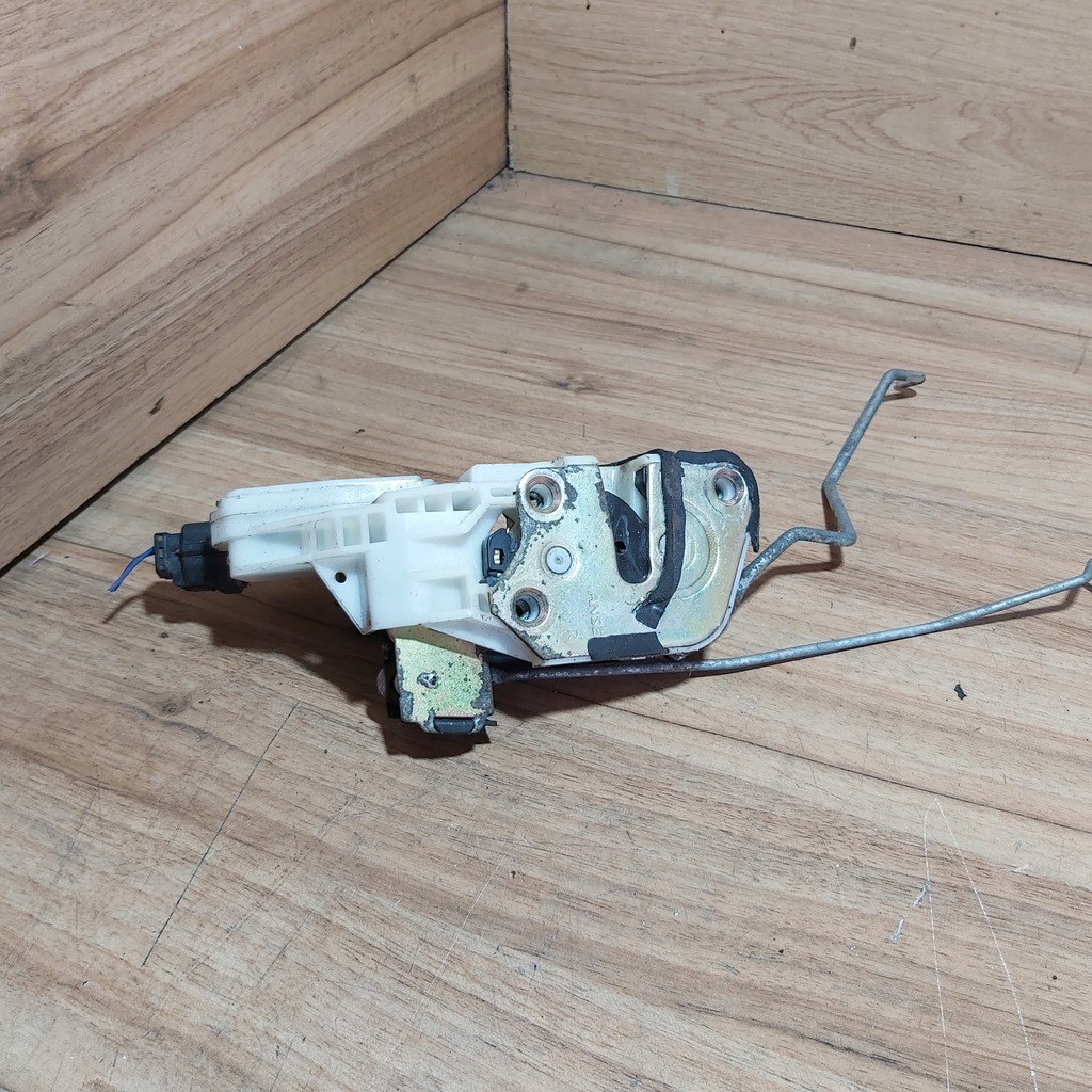 фото №1, Замок правый перед galant viii