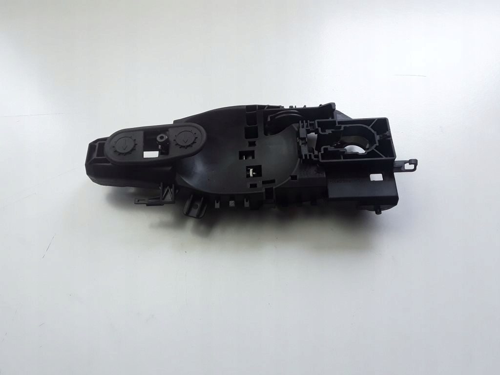 Купити 2017 alfa romeo giulia кронштейн ручка двері передніх 50545349