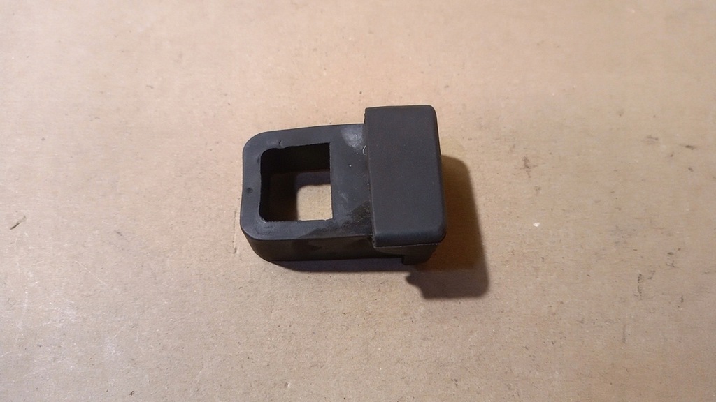 фото №1, Citroen berlingo peugeot renault відбійник двері