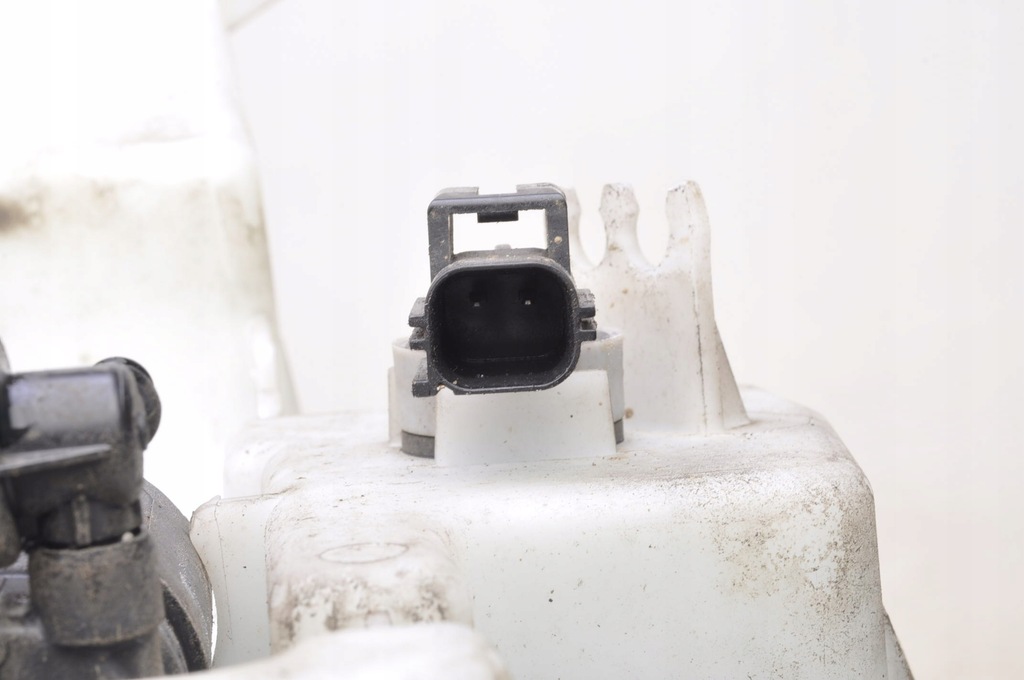 фото №7, Volvo s60 iii v60 ii бачок омывателя 30747576