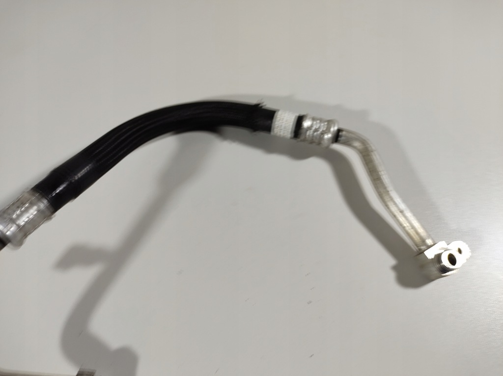 фото №13, Lexus is300h 13r шланг кондиціонера
