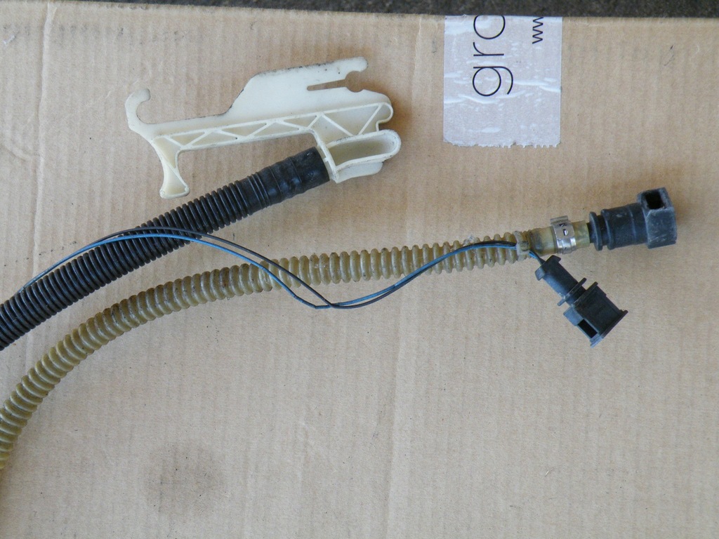 фото №9, Audi a6 c5 2.0 бензин указатель датчик уровня топлива 1j0919673l