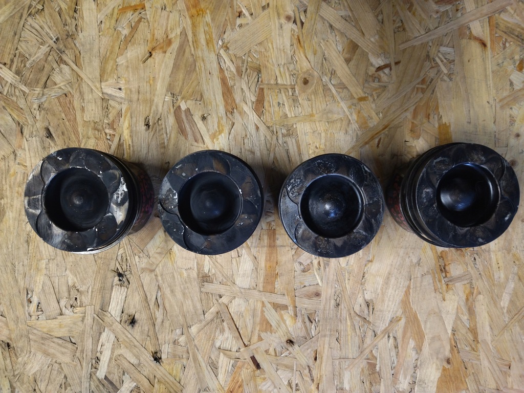 фото №1, Mercedes tłok2.2 cdi 83l118