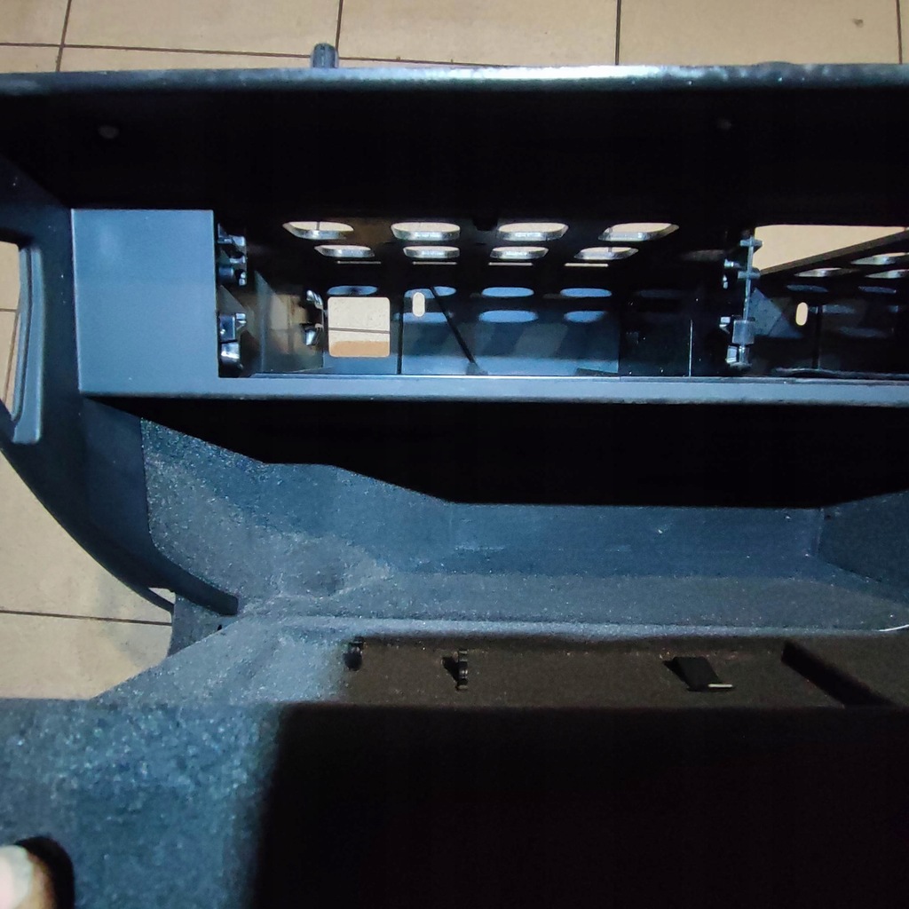 фото №10, Бардачок пассажира audi a8 d3 soul europa