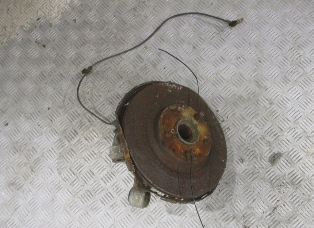 фото №1, Поворотный кулак ступица задняя задняя правая правый mazda rx8 rx-8 1.3b