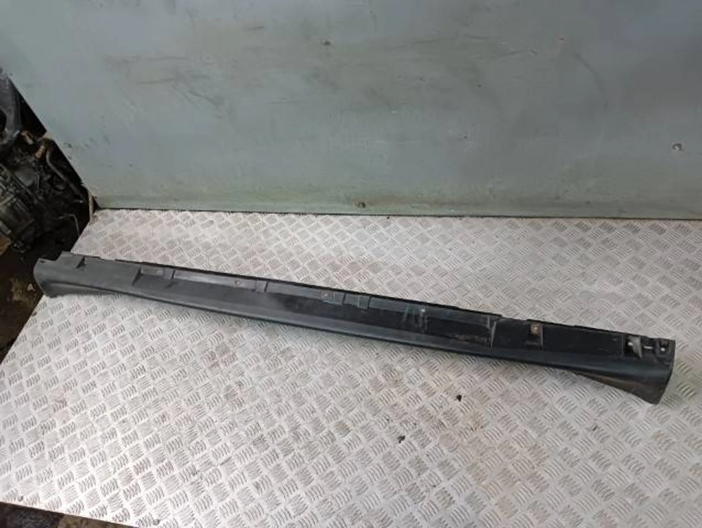 фото №1, Молдинг накладка порог правая juke i 768501ka6a