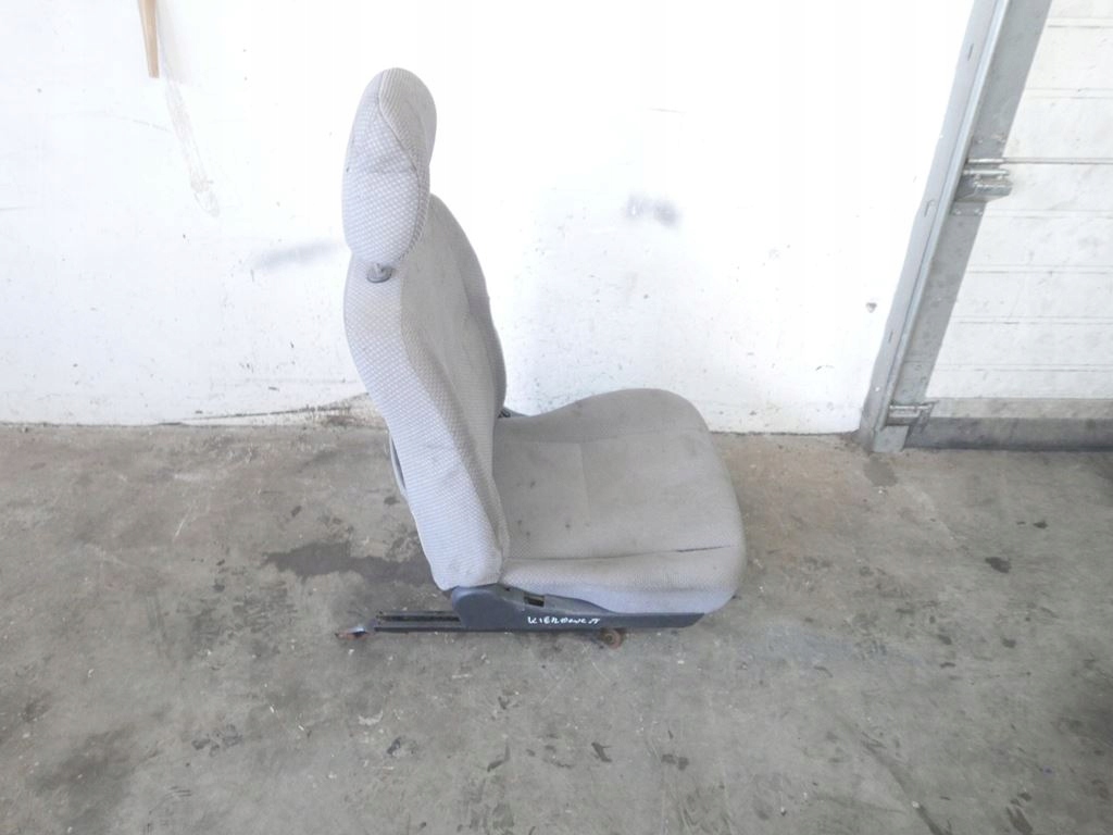 фото №8, Сиденье левый водителя перед daihatsu cuore v l701 hb