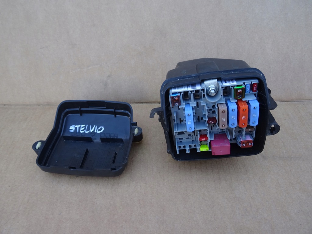 фото №1, Alfa romeo stelvio корпус предохранителей