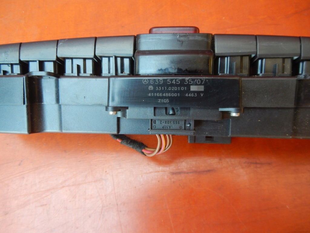 фото №6, Панель выключатель аварийных mercedes vito 639 w639