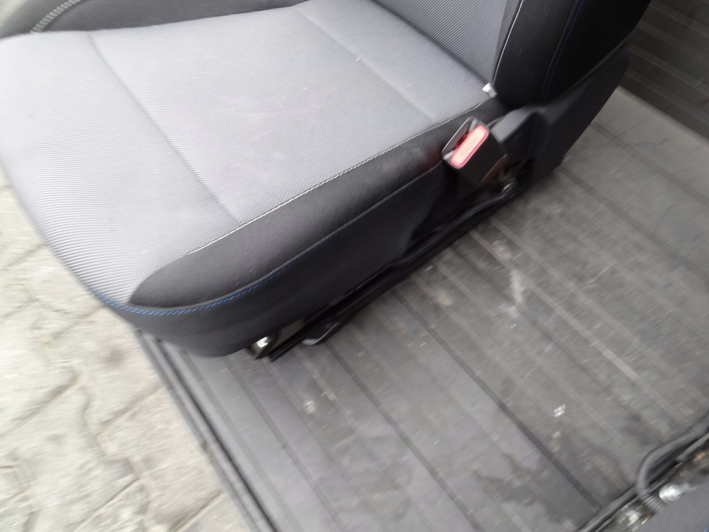 фото №4, Hyundai i20 ii 2017 сиденье пассажира правый с подушка europa оригинал