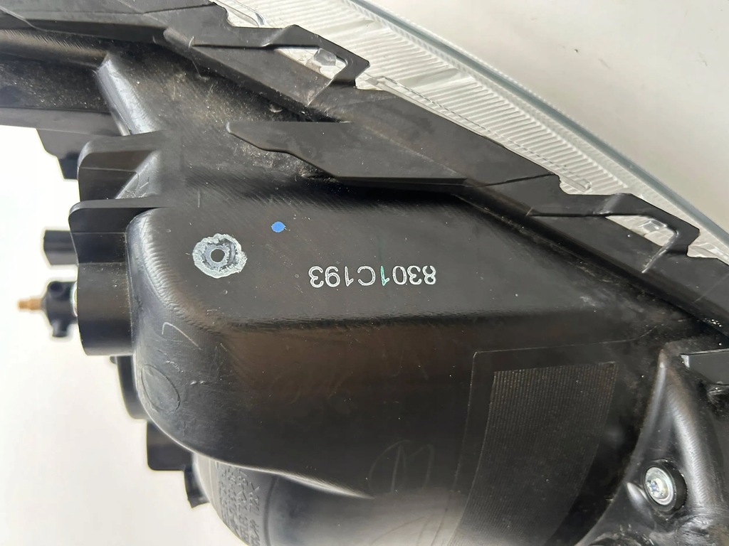 фото №7, Mitsubishi space star ii лампа левая перед 8301c193 оригинал