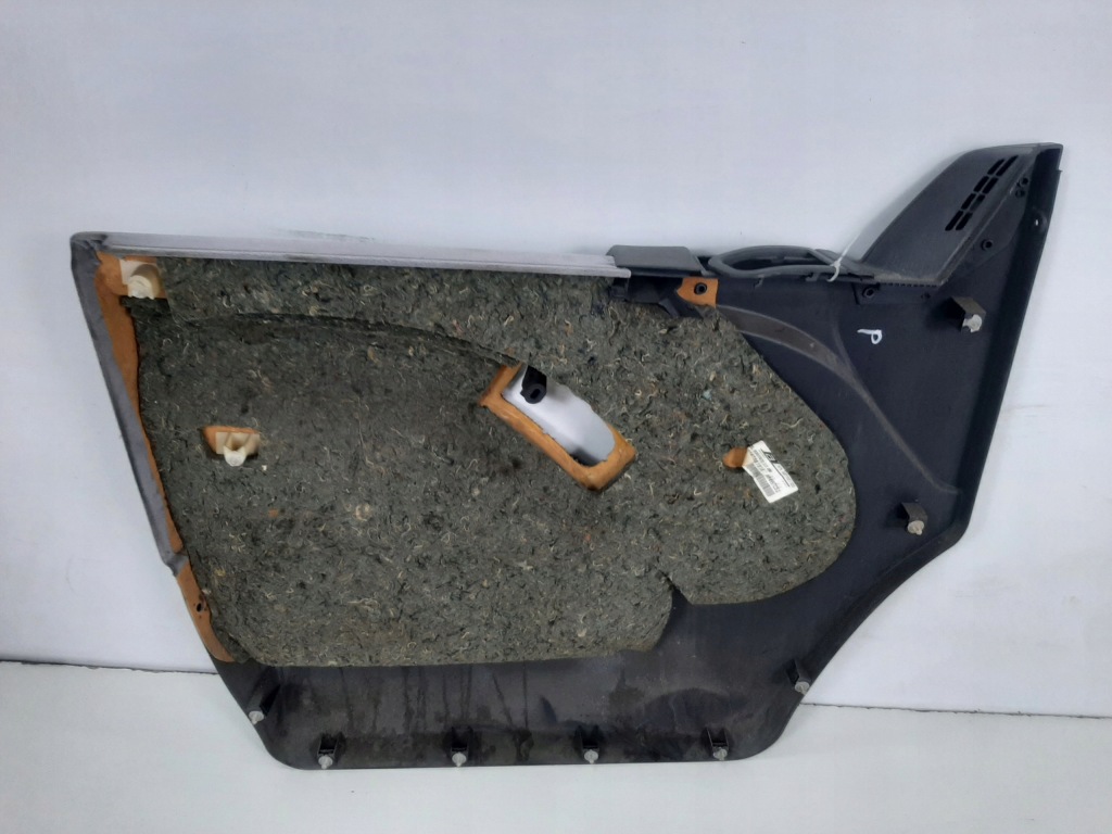 Mercedes w638 v-klasa 2.8 12v 98r карка дверь правый  перед 6387201010 Оригинал