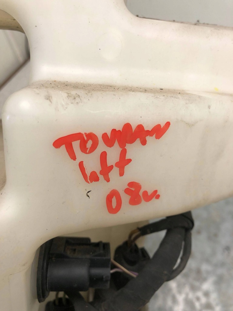 Бачок омывателя vw touran 1 рестайлинг  1t0955453e Недорого