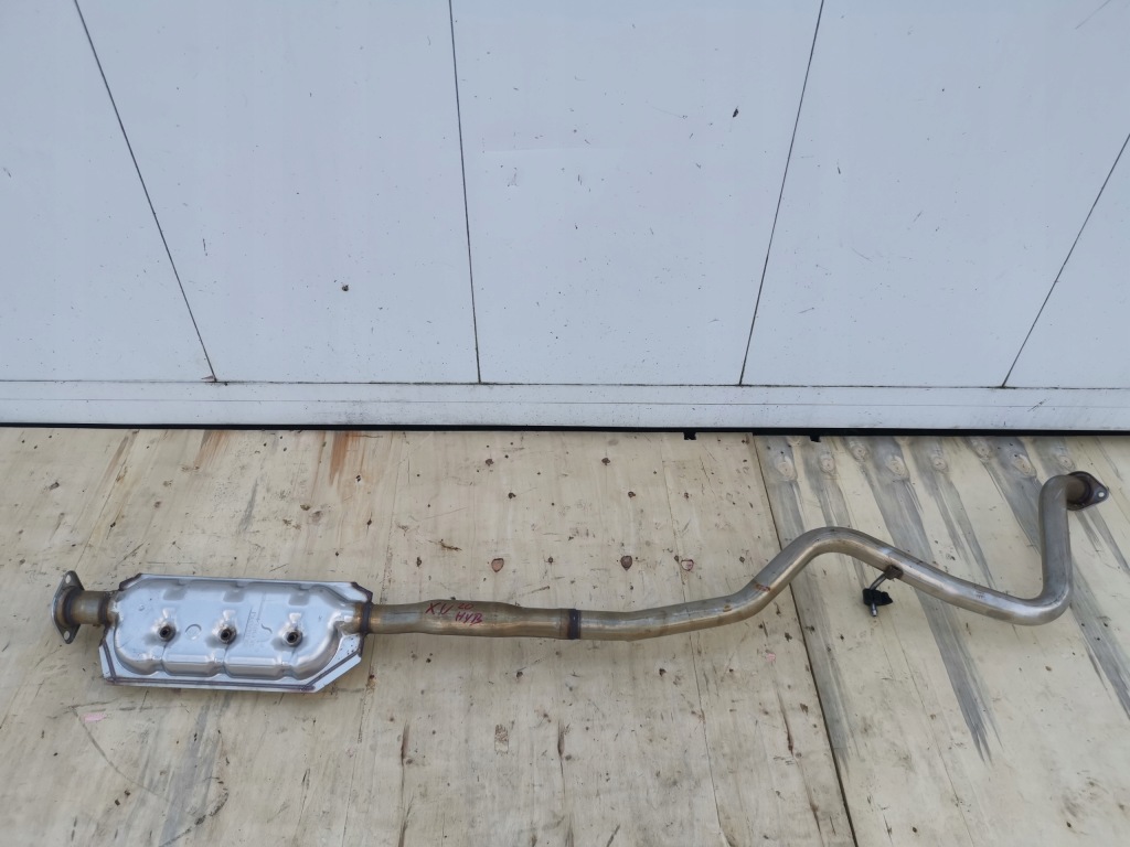 фото №1, Subaru xv ii 17- гибрид гаситель средний труба 2.0 бензин