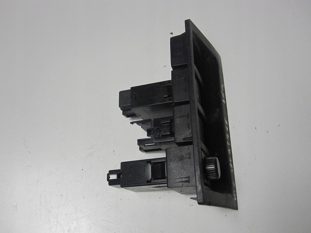 фото №3, Регулировка света противотуманные kia sportage 95r