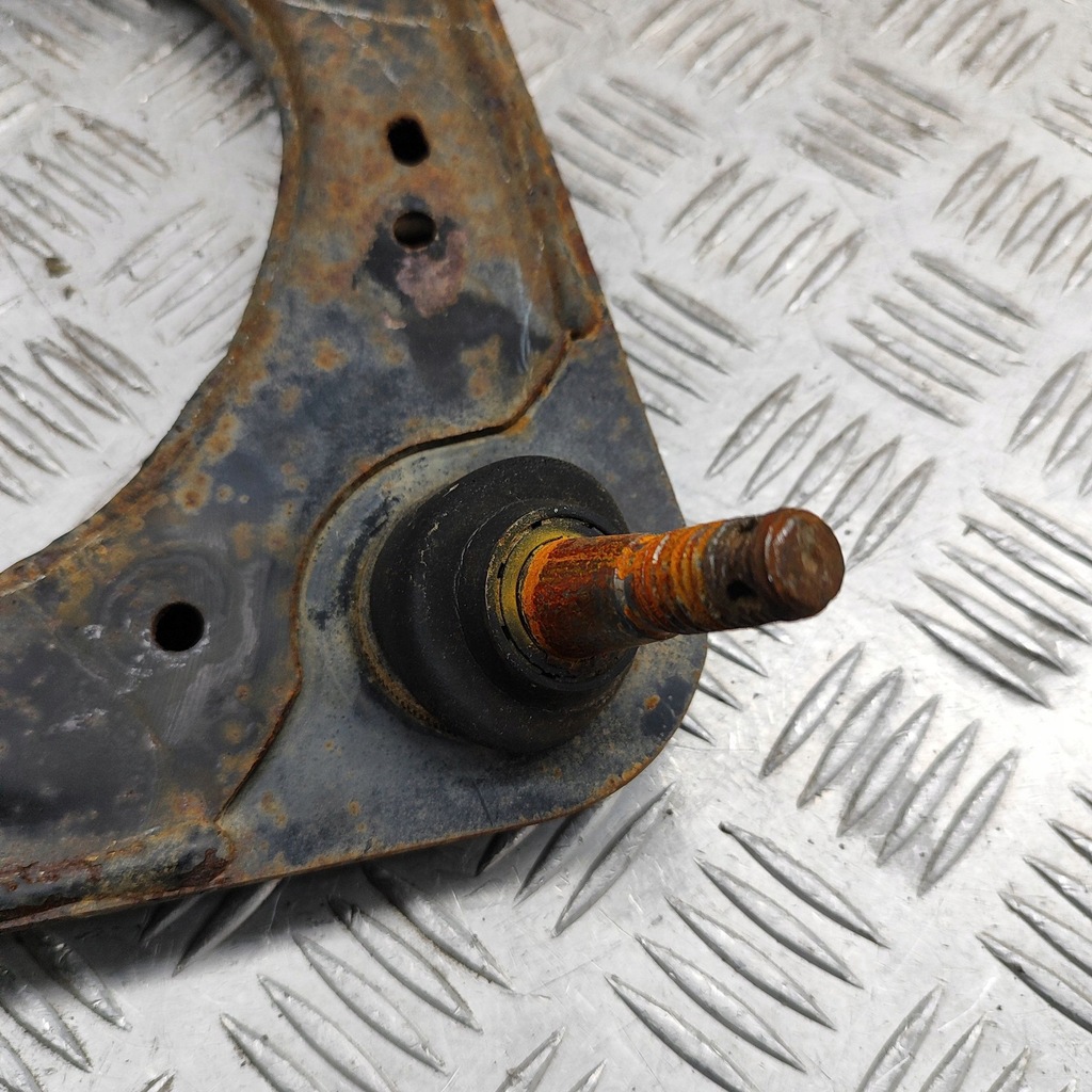 фото №6, Ford ranger 2013 левая сторона нижний рычаг передний