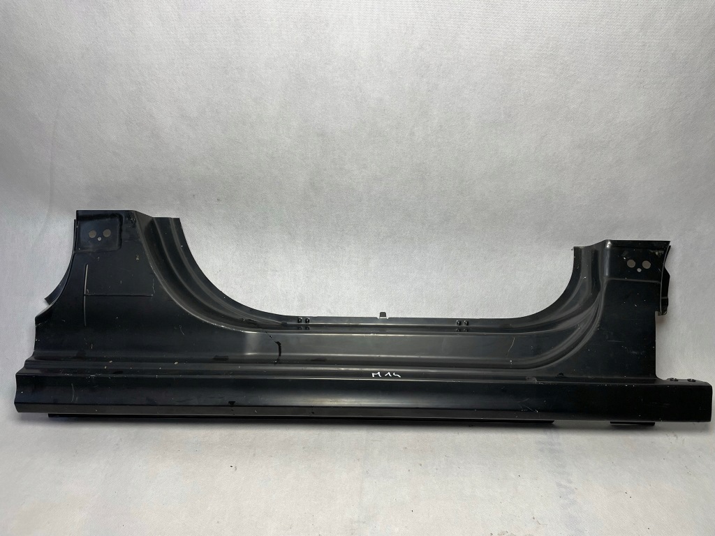 Купить Peugeot 208 2 правый  порог 1660273580