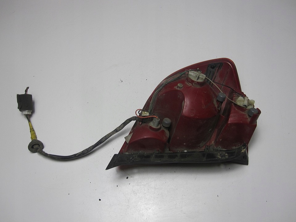 фото №9, Лампа задняя правая hyundai accent 04r 226