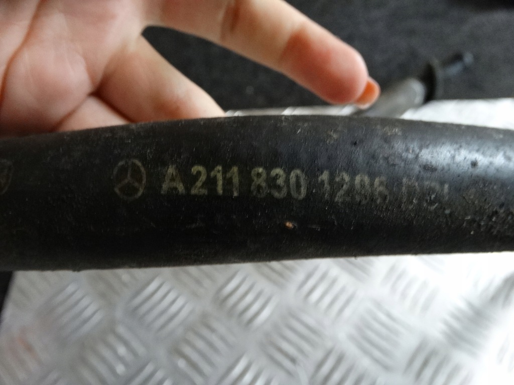 фото №6, Wąż wody обігрівача mercedes w211