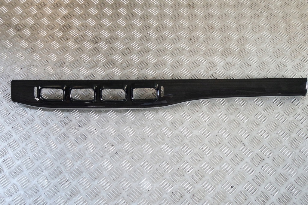 фото №10, Декори накладки декоративні внутрішнє mercedes w167 p229