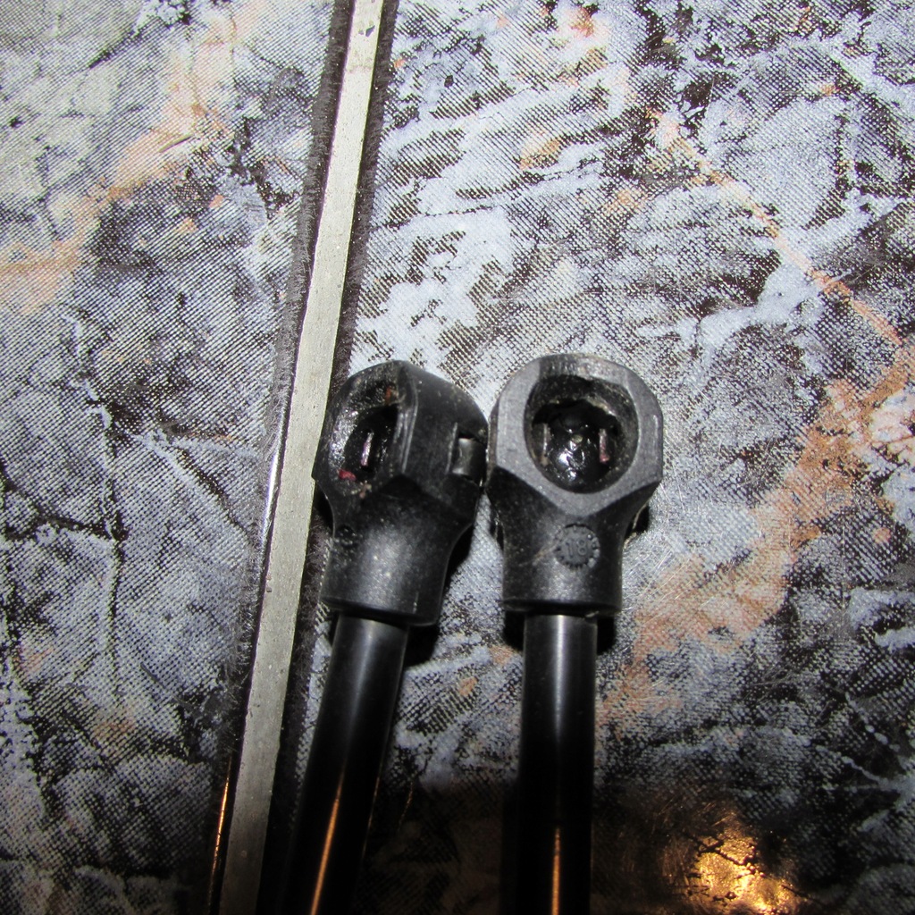 фото №4, Привод амортизатор задняя крышка багажника renault zoe