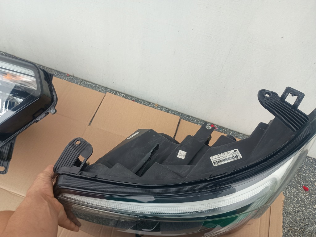 Master 4 лампа перед правая led 260105567r renault master iv Киев