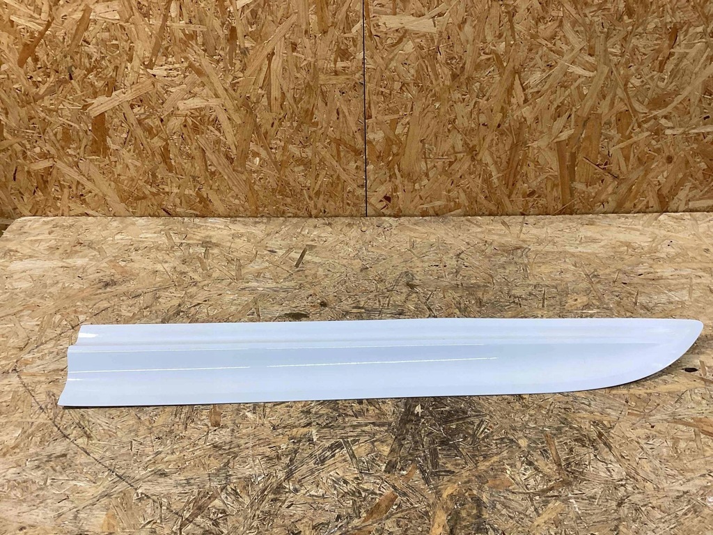 фото №13, Porsche macan молдинг двері 95b898561f 95b898562f 95b898566e 95b898565e