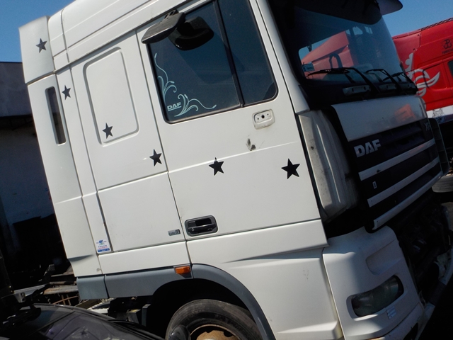 фото №1, Daf xf 105 дверцята бардачка