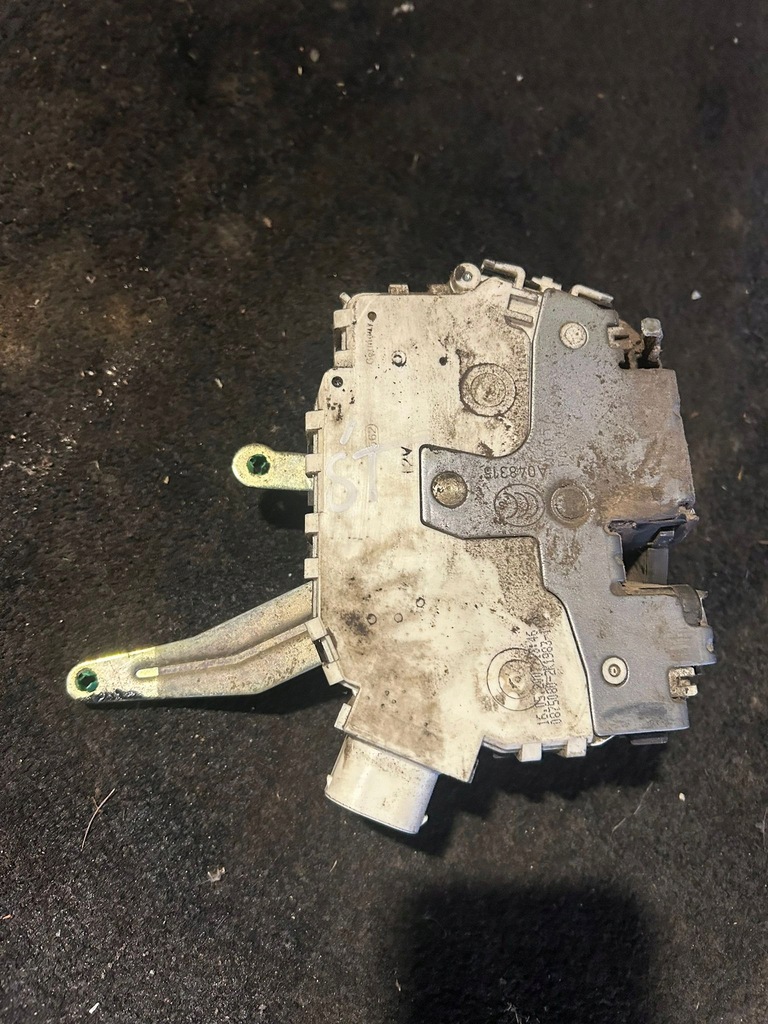 фото №1, Замок кришки land rover discovery 2 99-04