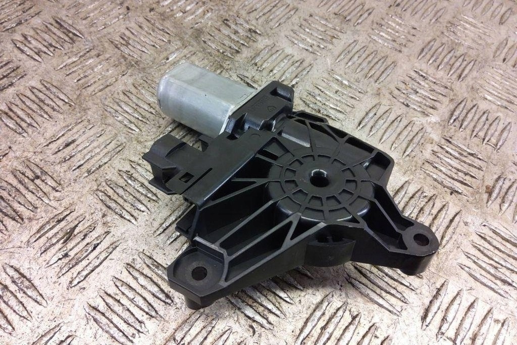 фото №8, Моторчик стекло задних правых дверь fiat 500x 334_ c37707100 1.6l