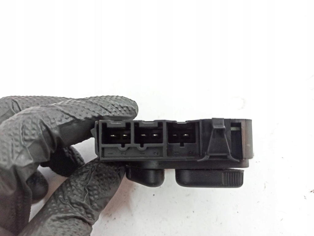 фото №12, Mercedes-benz c w203 2004 перед сторона правая панели управление переключатели