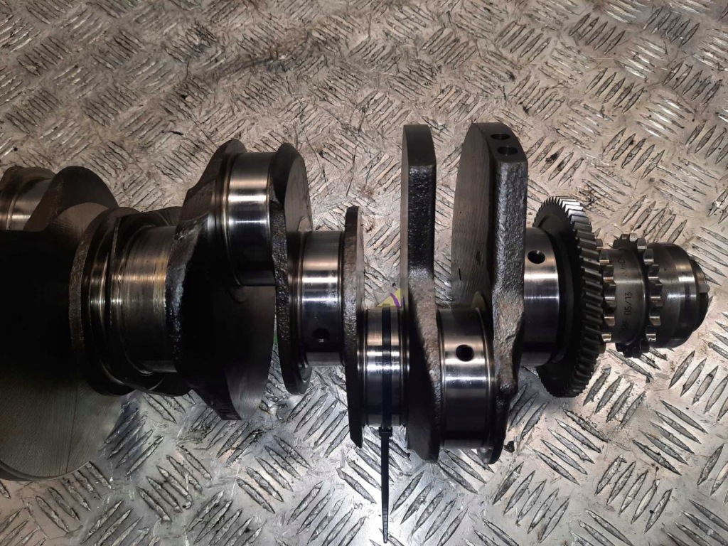 Jeep grand cherokee wk2 рестайлинг  wał коленчатый 3.6 vm44d в Украине