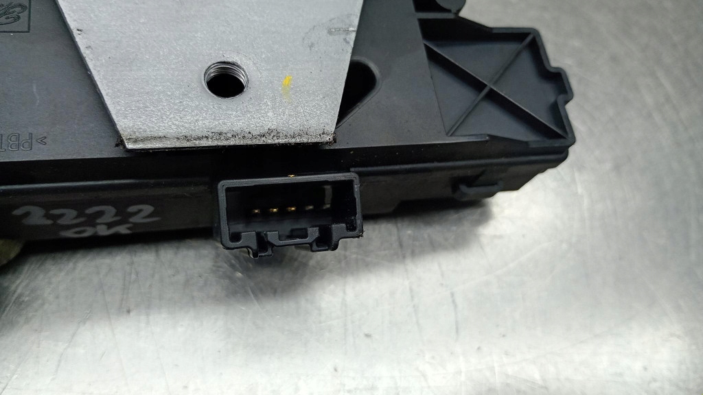 Замок крышки багажника ford focus mk2 2.0b 04-08r 3m51-r442a66-an Оригинал