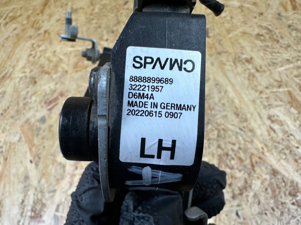 фото №10, Датчик вирівнювання світла лампа лівий volvo xc40 c40 32221477 32221957