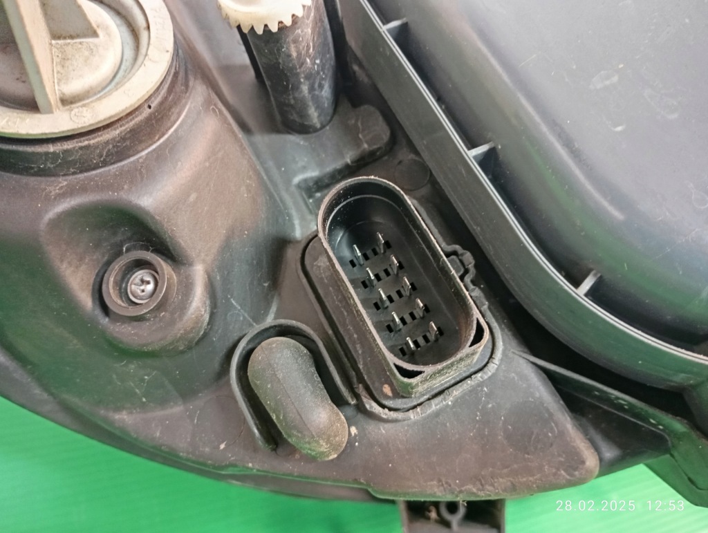 фото №8, Лампа перед левая mercedes vito viano w639 a6398200161