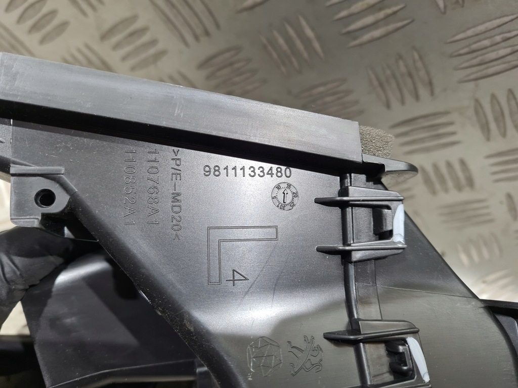 фото №12, Ліва права решітка повітря opel combo e