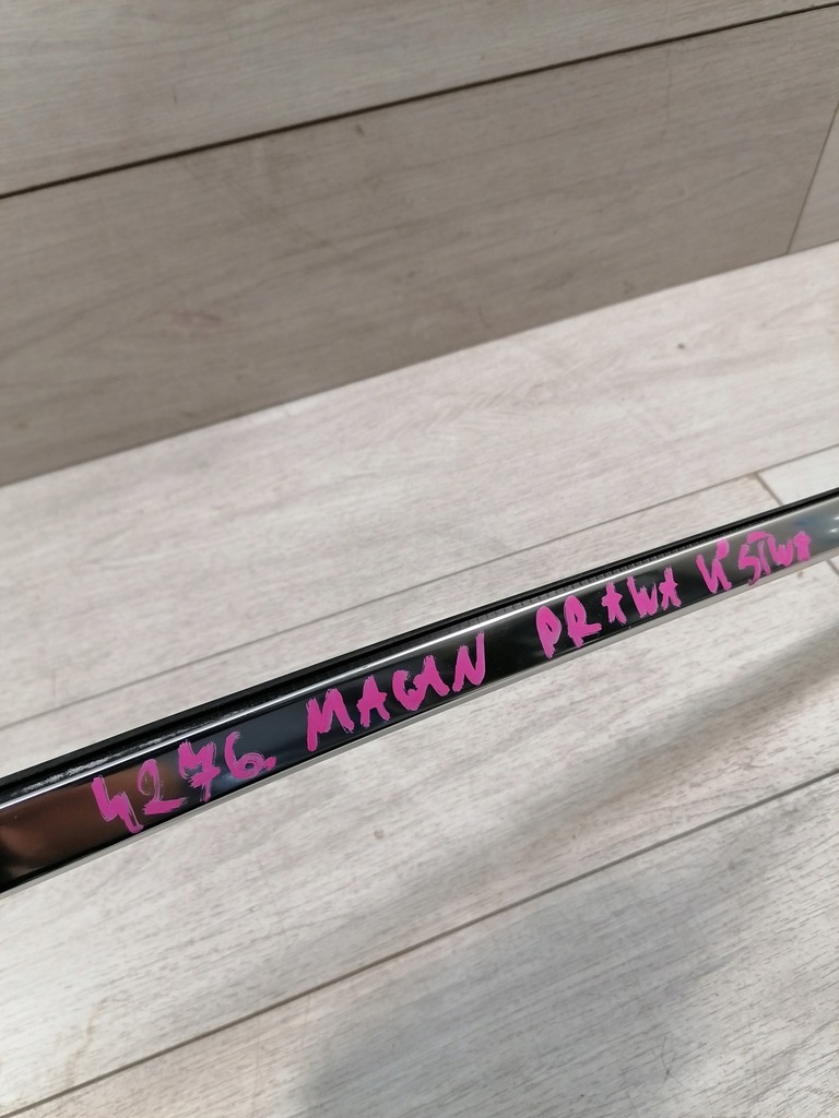 фото №9, Macan молдинг ущільнювач права 95b839478a