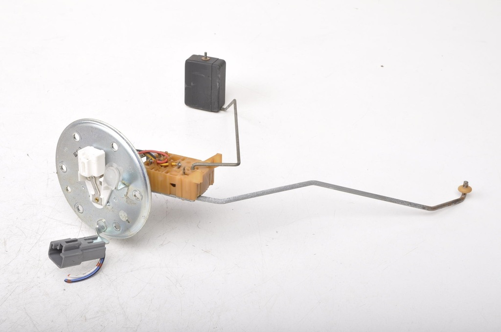 фото №1, Lexus ls ii 4.0 датчик уровня топлива