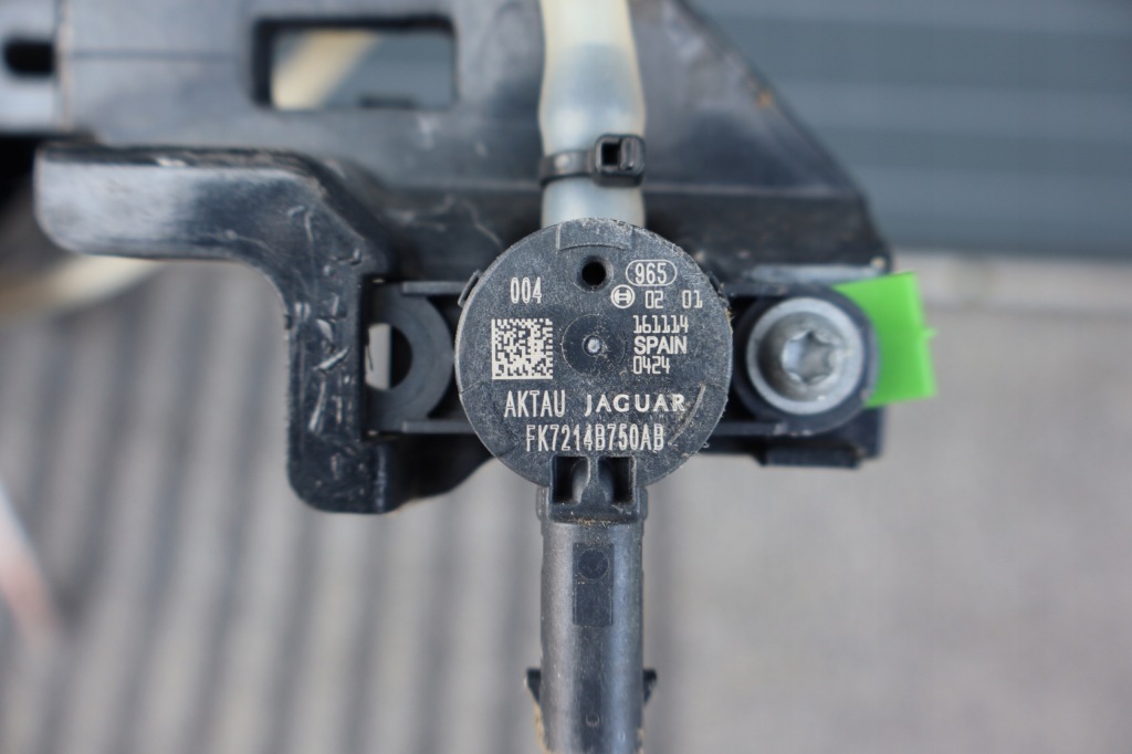 Балка бампера передняя перед land rover discovery sport fk72-17e778-a 2014 Недорого