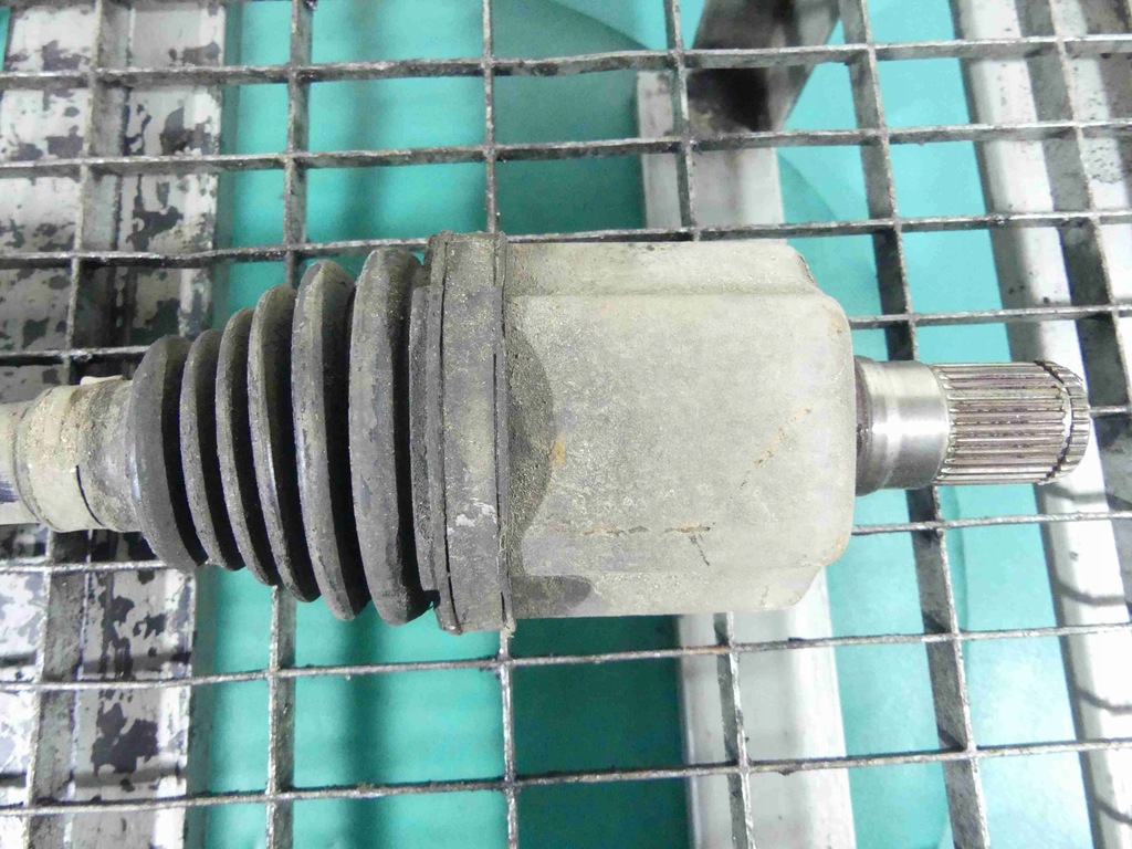 фото №3, Приводной вал перед левая volvo v60 i 2.4 d5