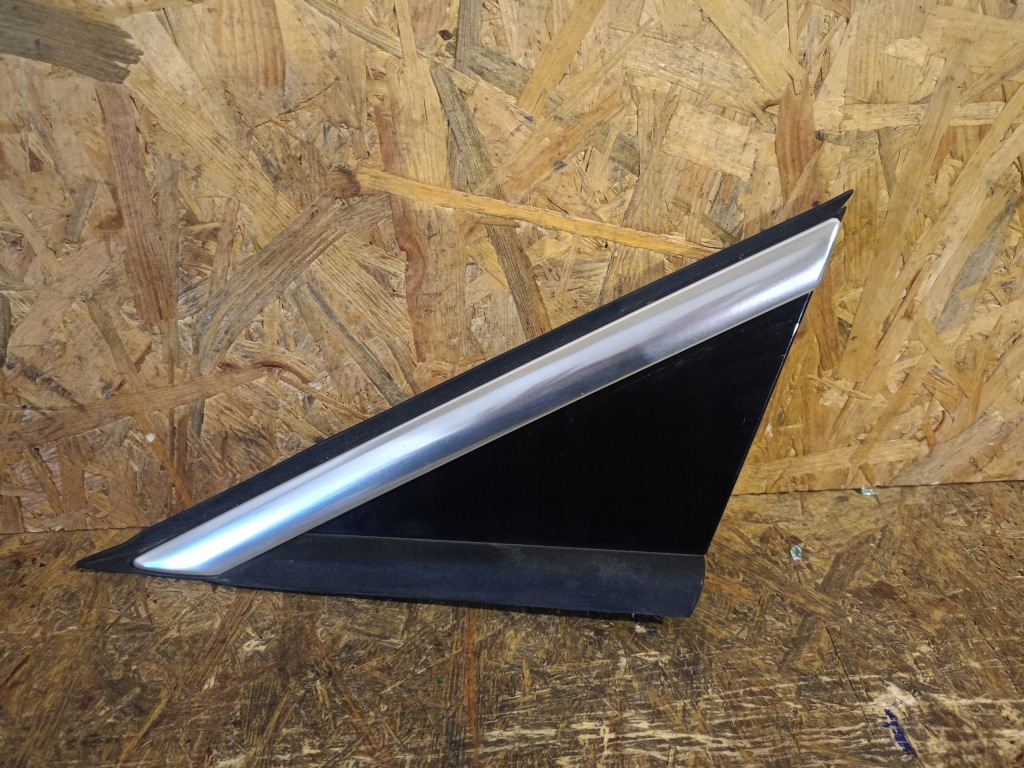 фото №1, Треугольник заглушка крыло хром левая peugeot 3008 i