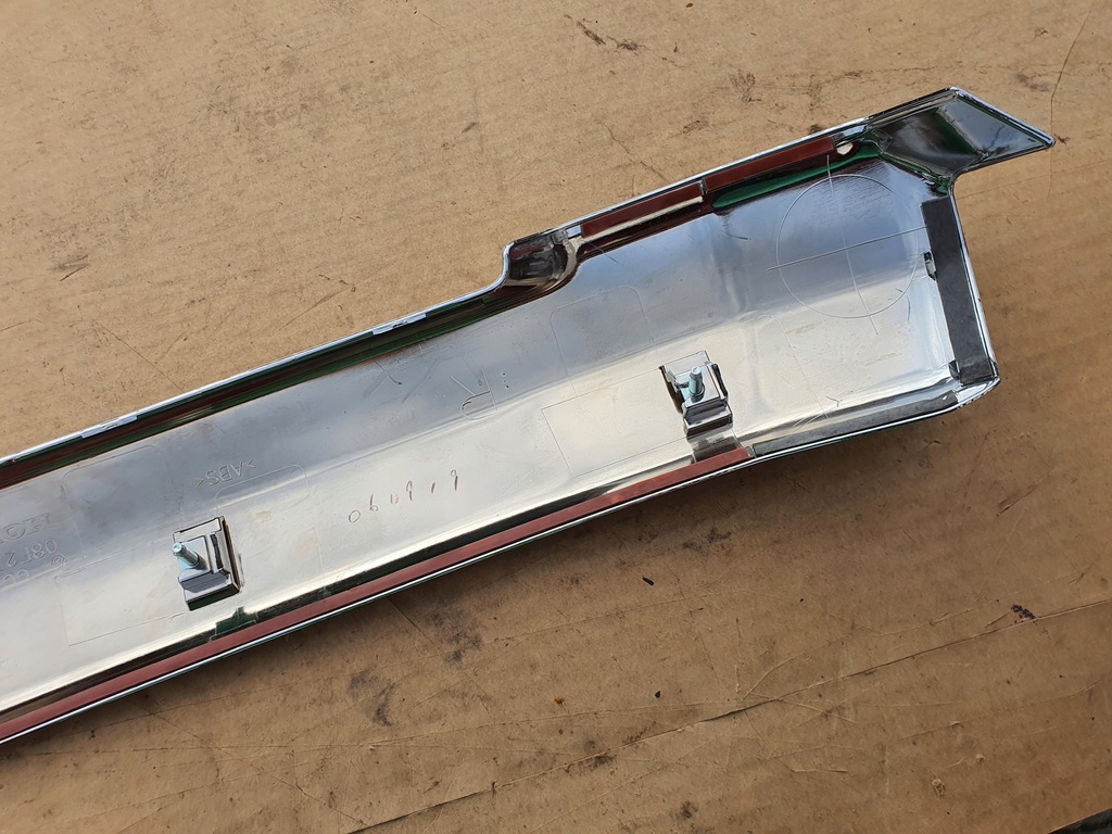 фото №5, Honda ridgeline молдинг бампера правий перед хром