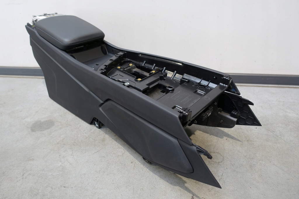 фото №5, Audi q7 sq7 4m підлокітник тунель шкіра