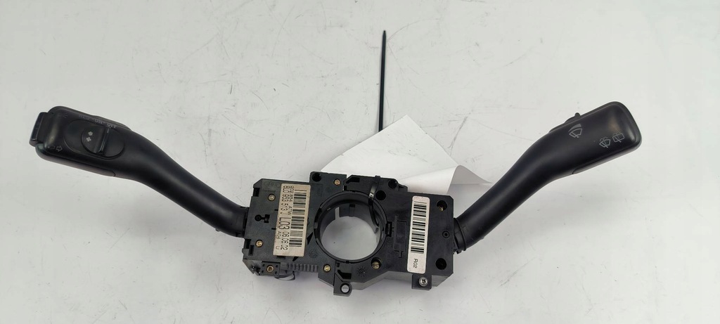 фото №1, Переключатель комбинированный 8l0953513j volkswagen golf iv