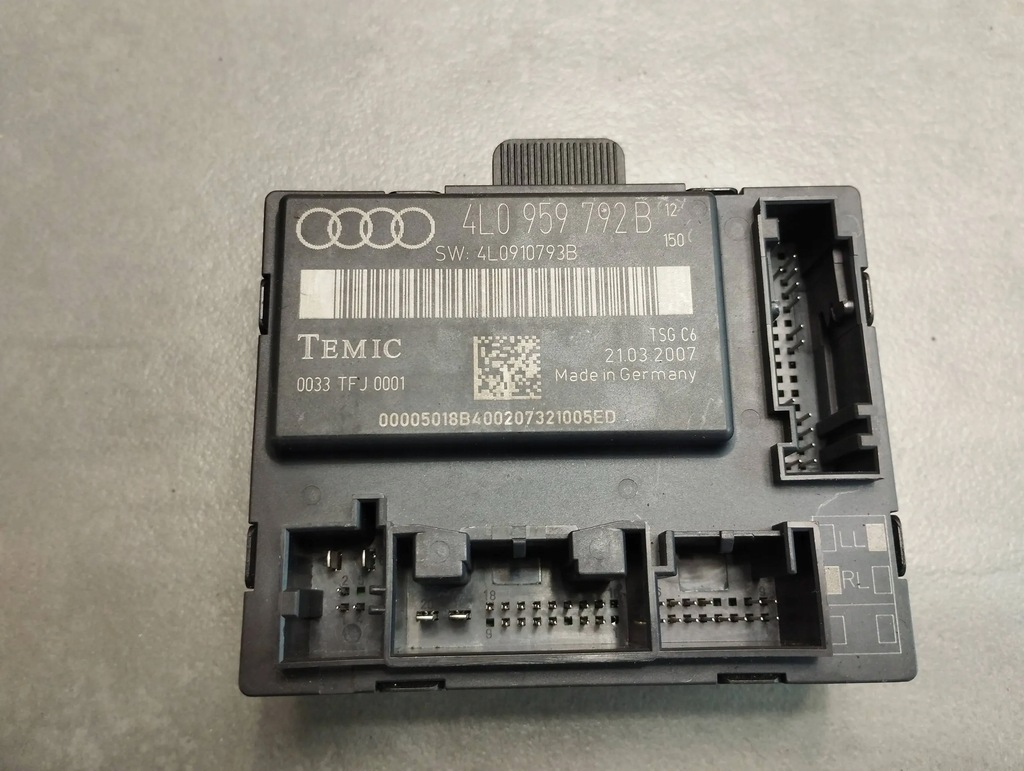 фото №1, Audi q7 4l модуль дверь 4l0959792b