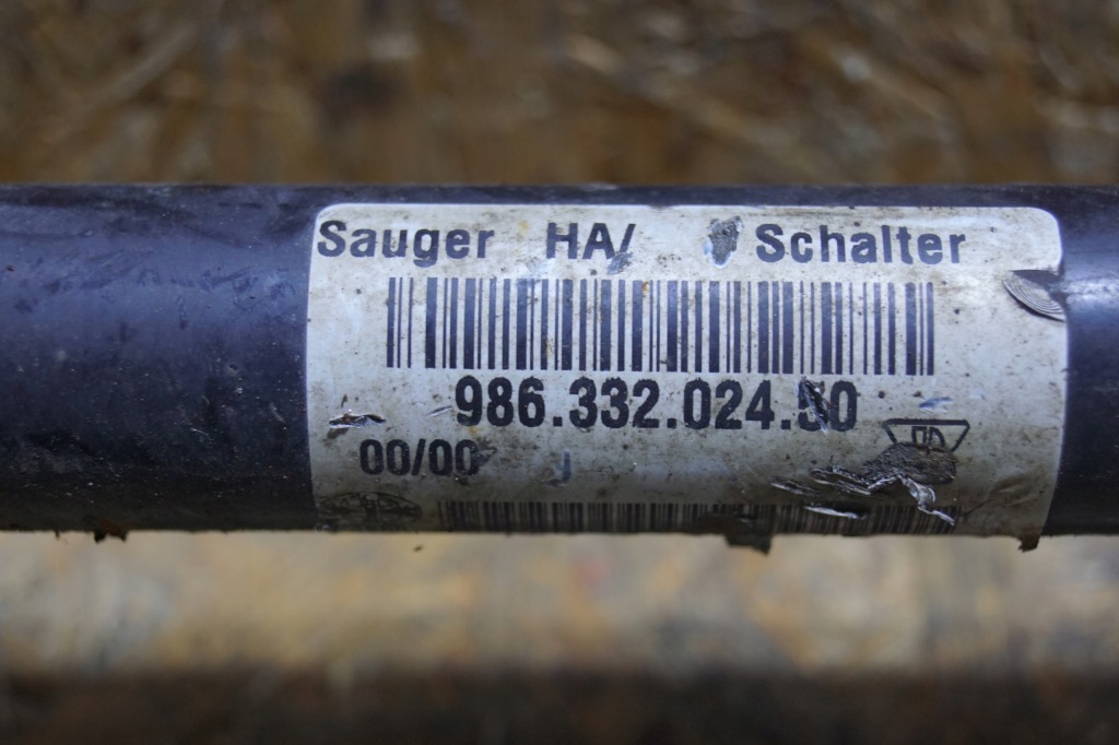 Приводной вал задний porsche boxster 986 98633202450 Киев